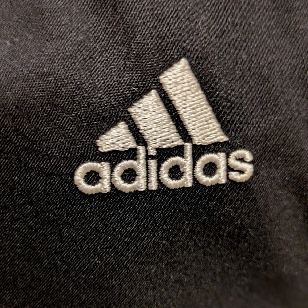 Adidas Mens Black Golf Shorts Size 38 Embroidered Logo 3-Stripe Performance